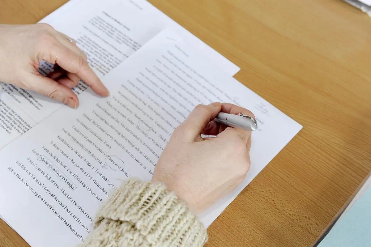 Common Mistakes in Indie Fiction Editing: Show, Tell and Tense Shifts